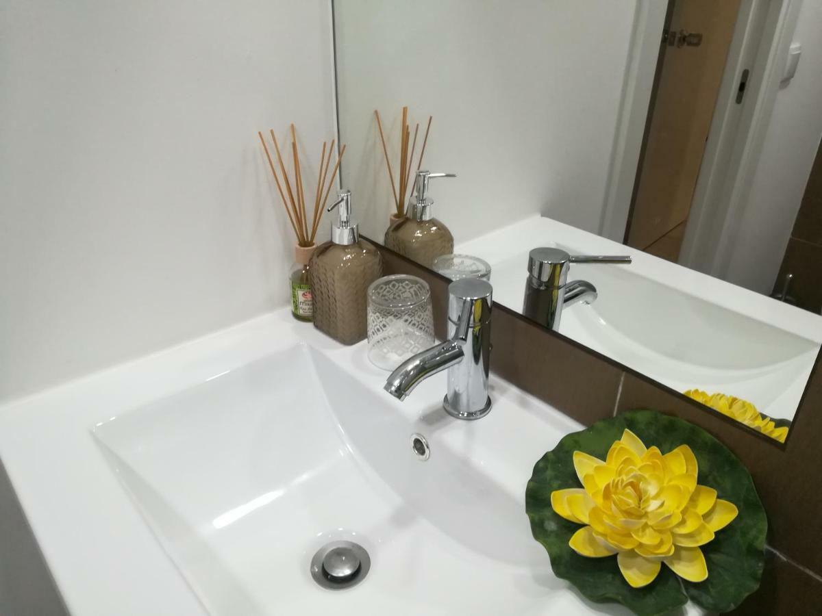 Iris Apartment 폼발 외부 사진